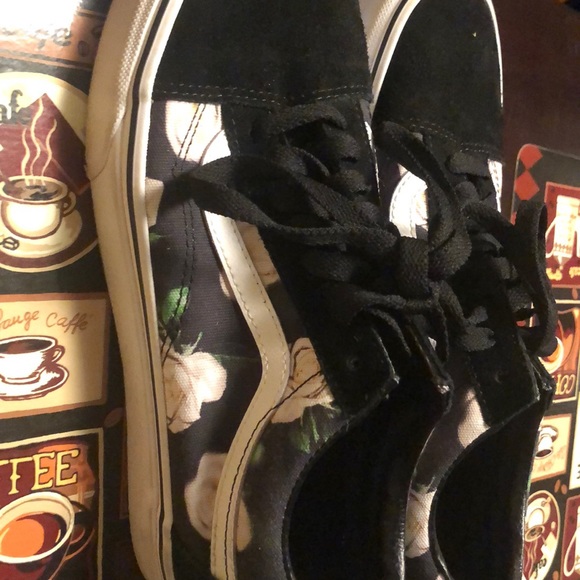 Vans very new and worn once - Picture 4 of 4